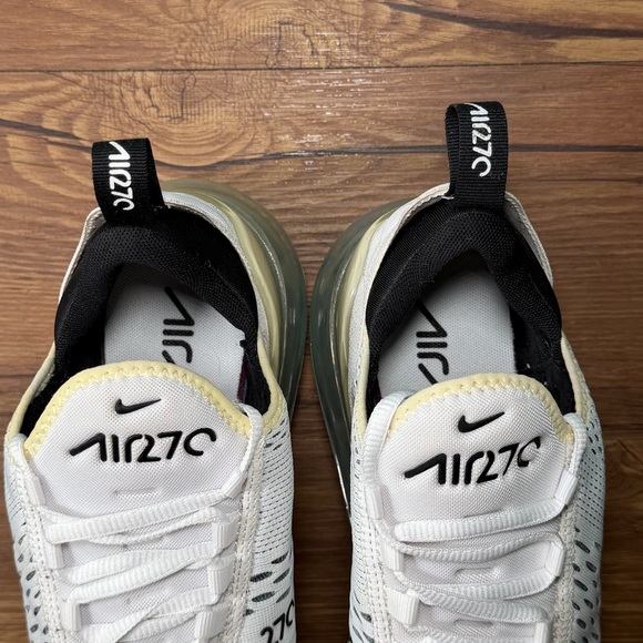 Nike Air Max 270 Athletic Sneakers Women’s Size 9.5 Low Top Shoes - Picture 10 of 11